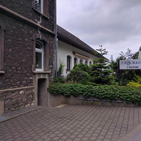 Hotel Zur-Borke Neuenrade Exterior photo