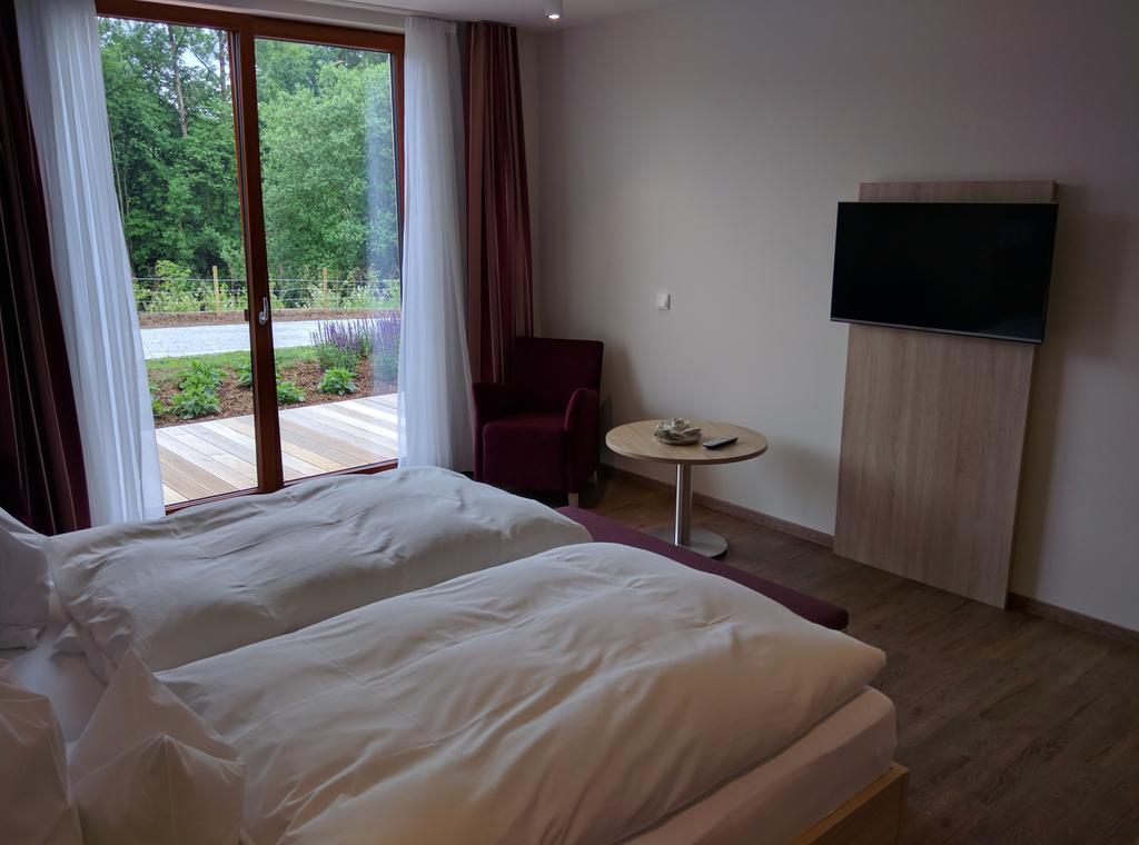 Hotel Zur-Borke Neuenrade Exterior photo
