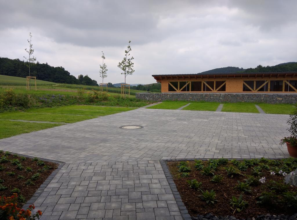 Hotel Zur-Borke Neuenrade Exterior photo