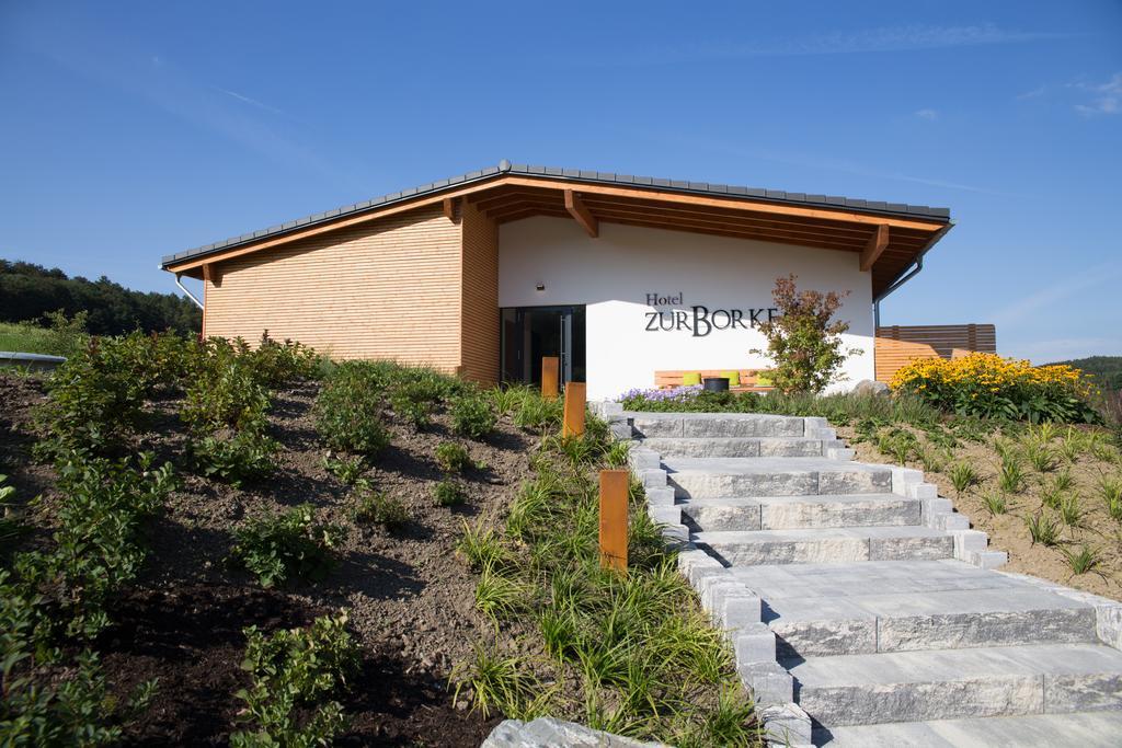Hotel Zur-Borke Neuenrade Exterior photo